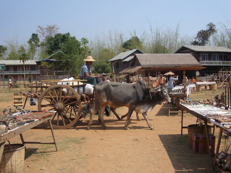 The tourist section of the market.